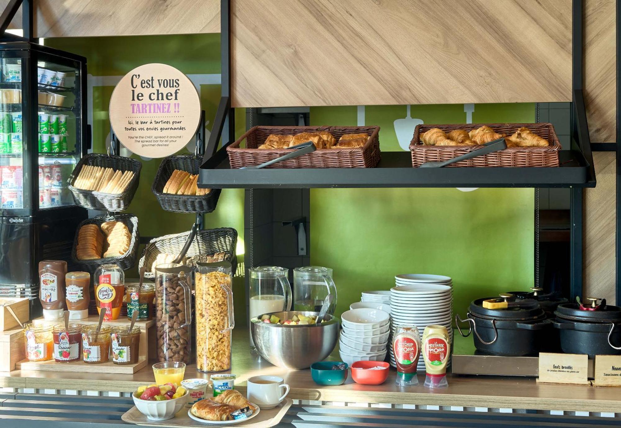 B&B Hotel Paris Meudon Velizy Eksteriør bilde